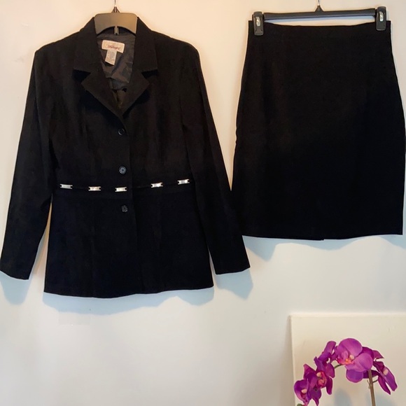 Worthington Black Faux Suede Skirt Set Size 10 - Picture 1 of 10